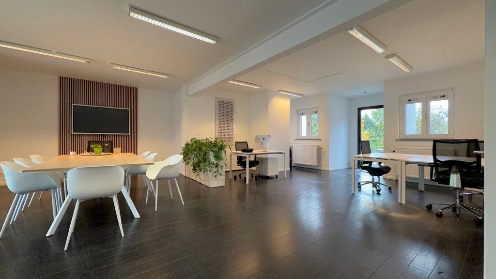 Mooi ingerichte kantoorruimte te huur in Wilrijk foto 8
