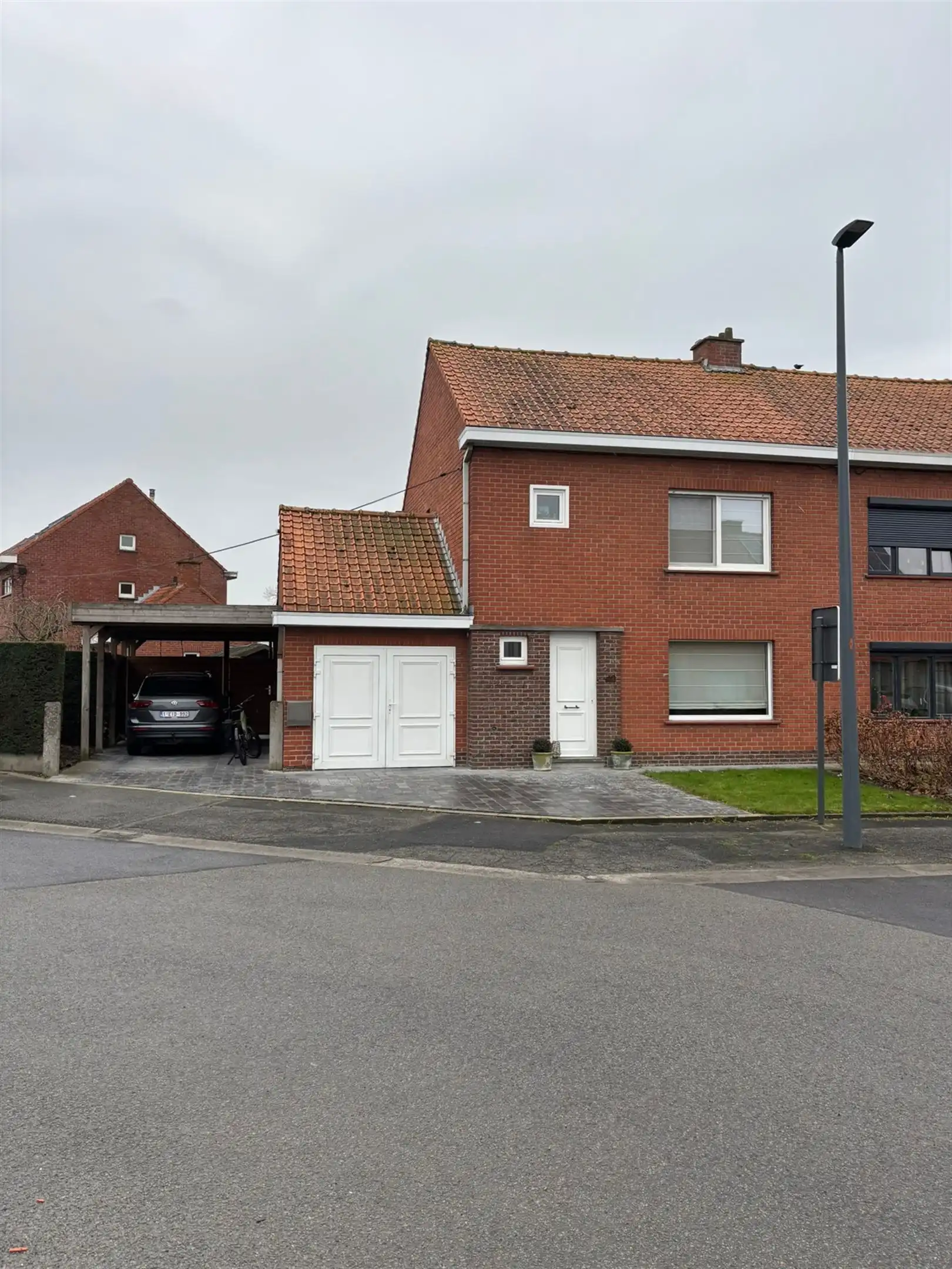 Halfopen bebouwing met 3 slpk's foto 27