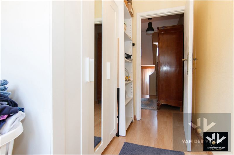 RUIME, VERZORGDE RIJWONING MET TOFFE STADSTUIN foto 19