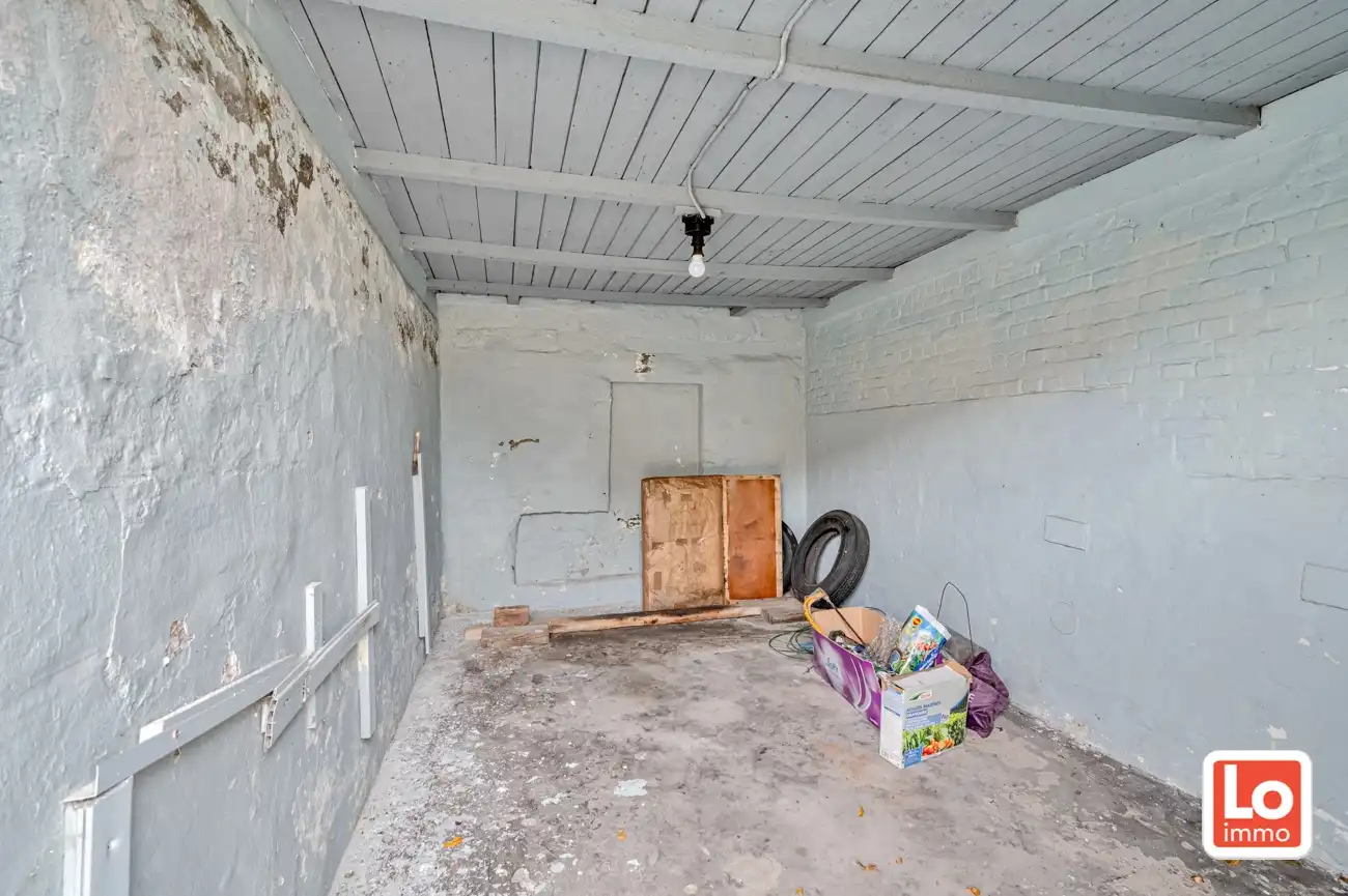 VERKOCHT! Te renoveren open bebouwing op een makkelijk bereikbare locatie in Beervelde. foto 14