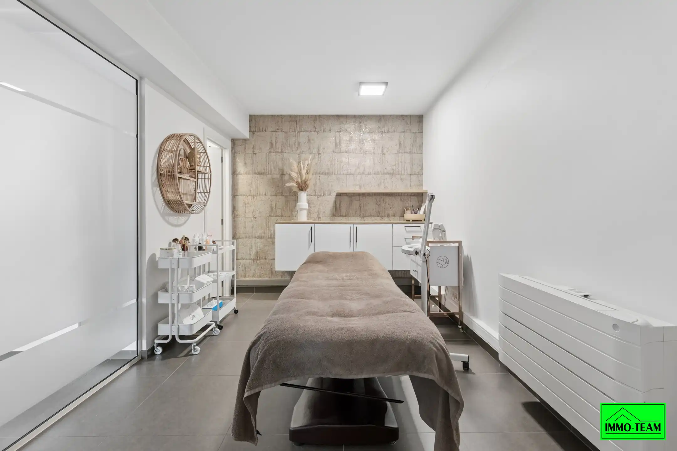 Instapklaar handelspand met ondergrondse staanplaats foto 7