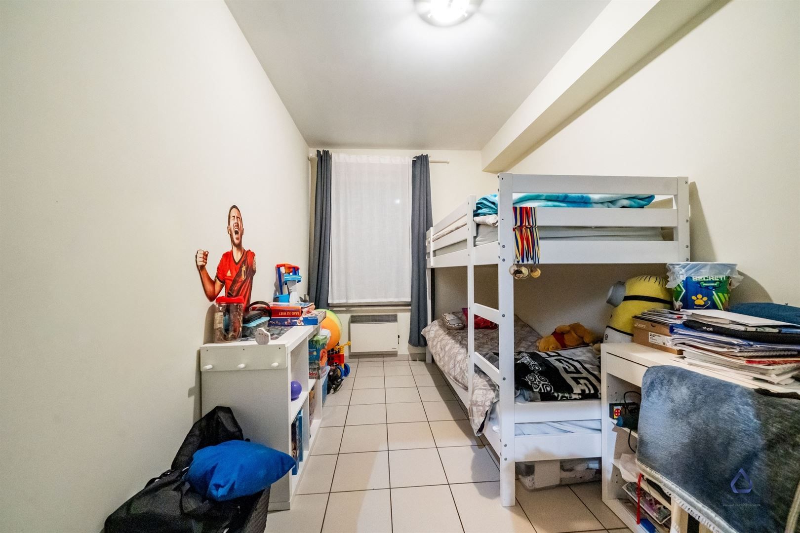 Ruim 3-slaapkamerappartement met zuidgericht terras foto 10