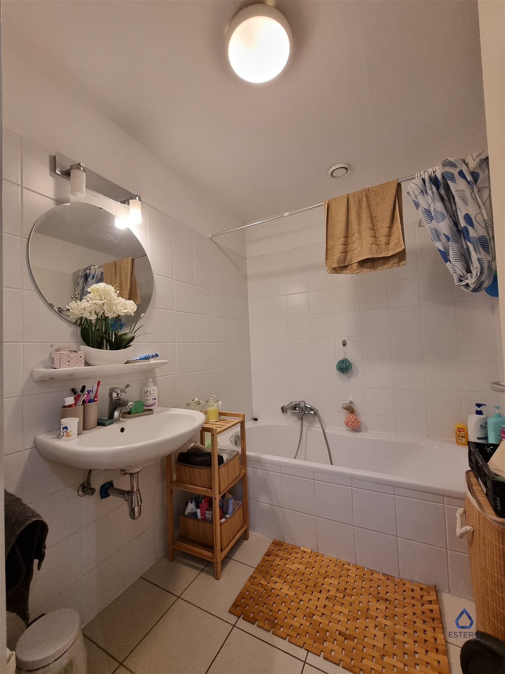 Ruim 3-slaapkamerappartement met zuidgericht terras foto 10