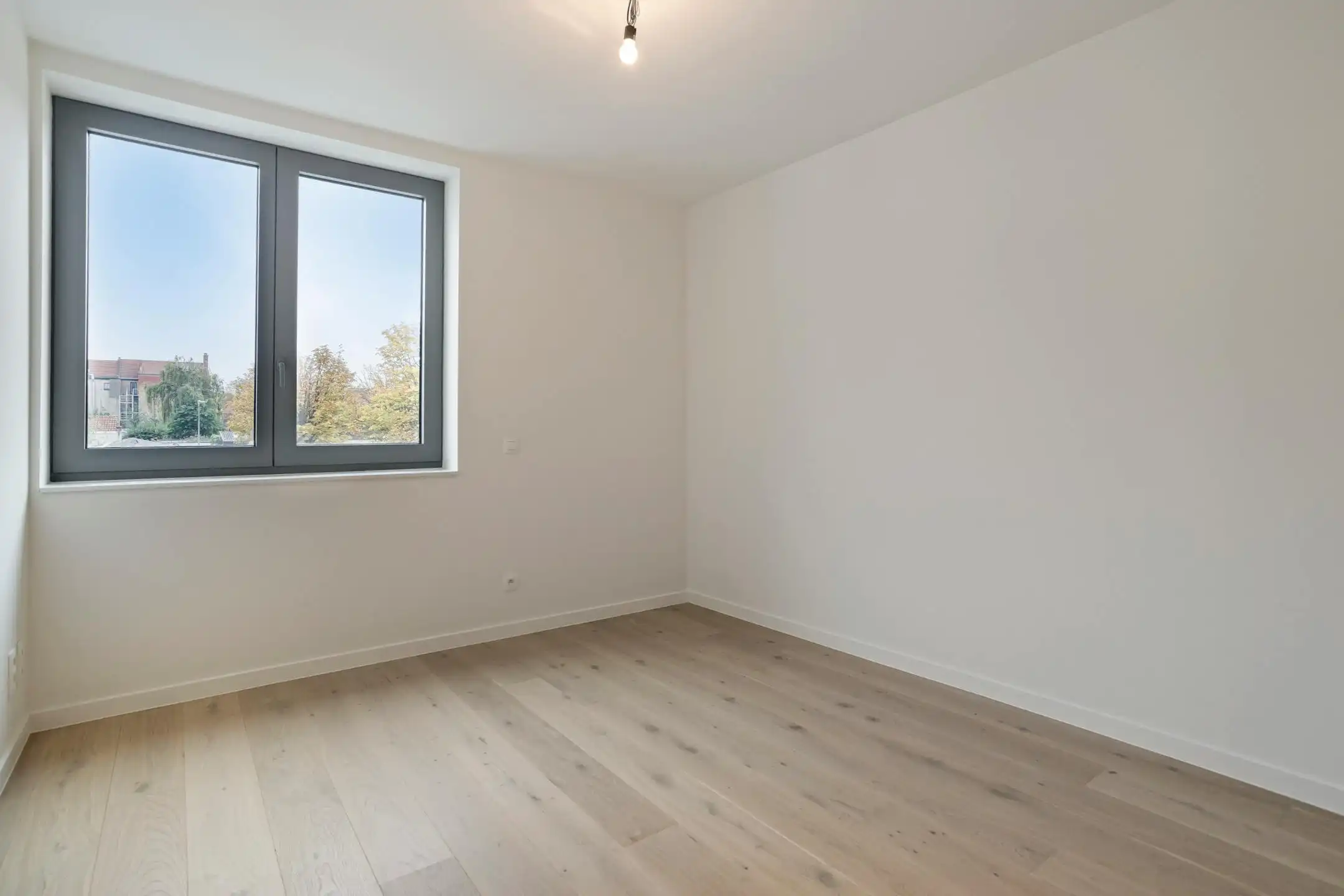 Stijlvol huis te centrum Brugge met 3 slaapkamers en garage foto 15