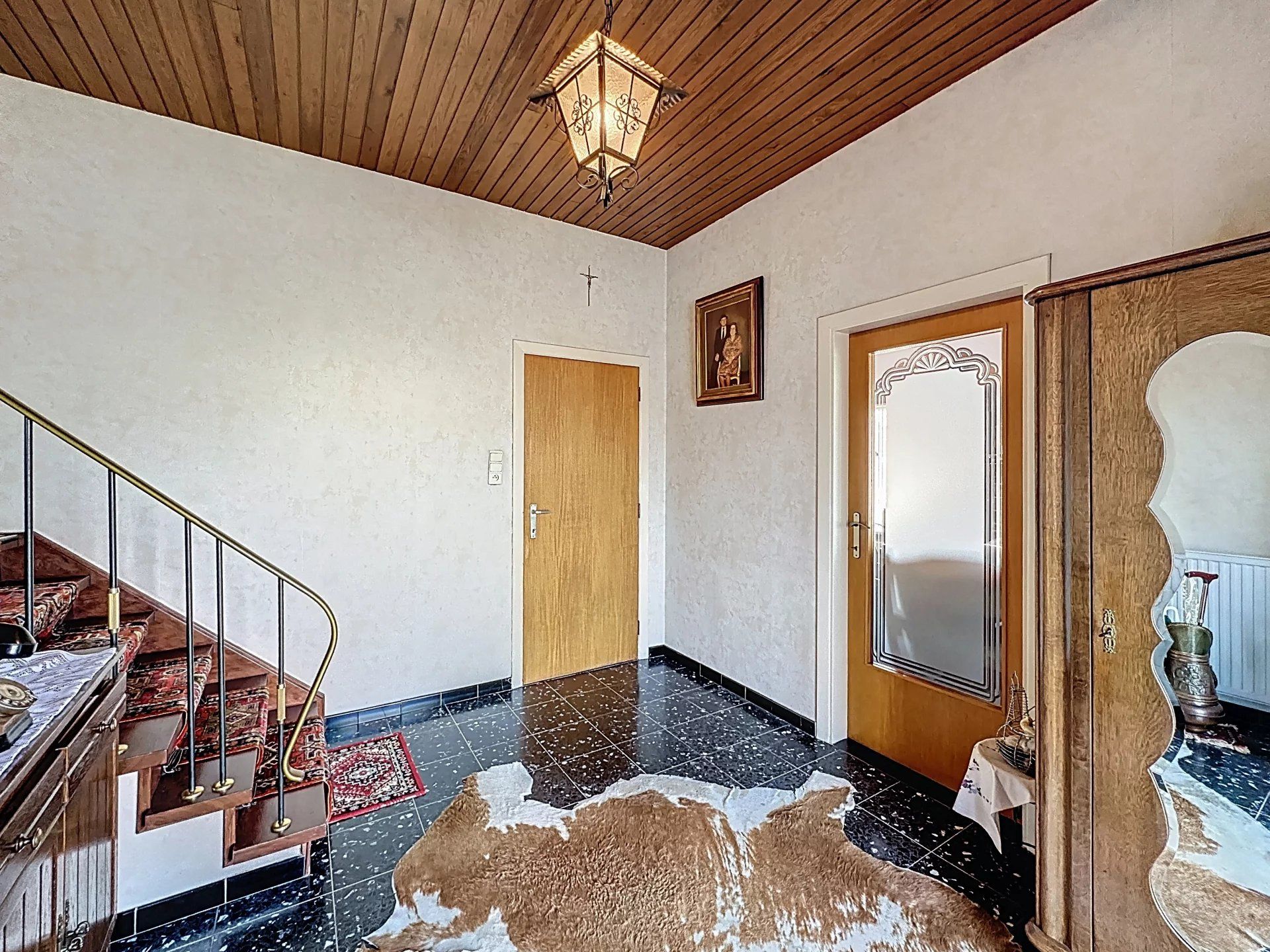 Te renoveren woning op een mooi perceel in een rustige straat. foto 4