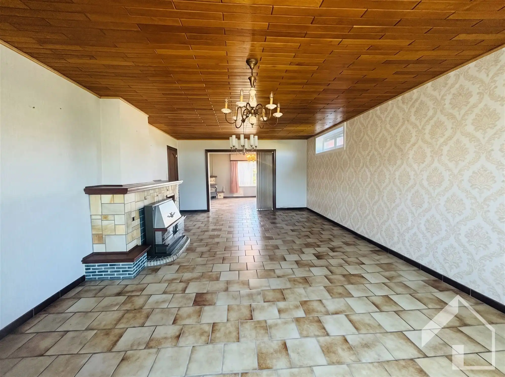 Te renoveren woning op een perceel van 1984m2 foto 3