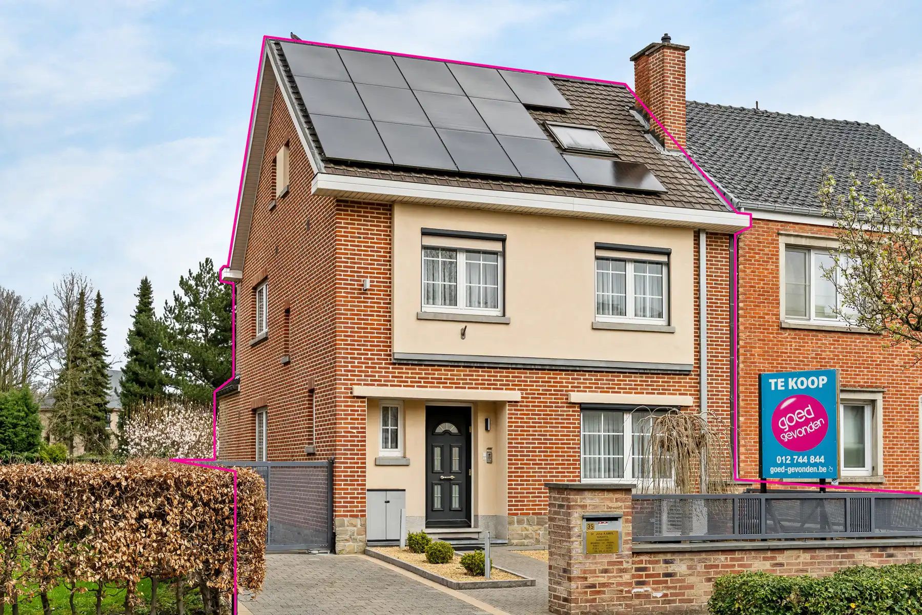 WONING + 5 SLK + 2 LIVINGS + 3 BDK + 4P + TUIN + TERRASSEN foto {{pictureIndex}}