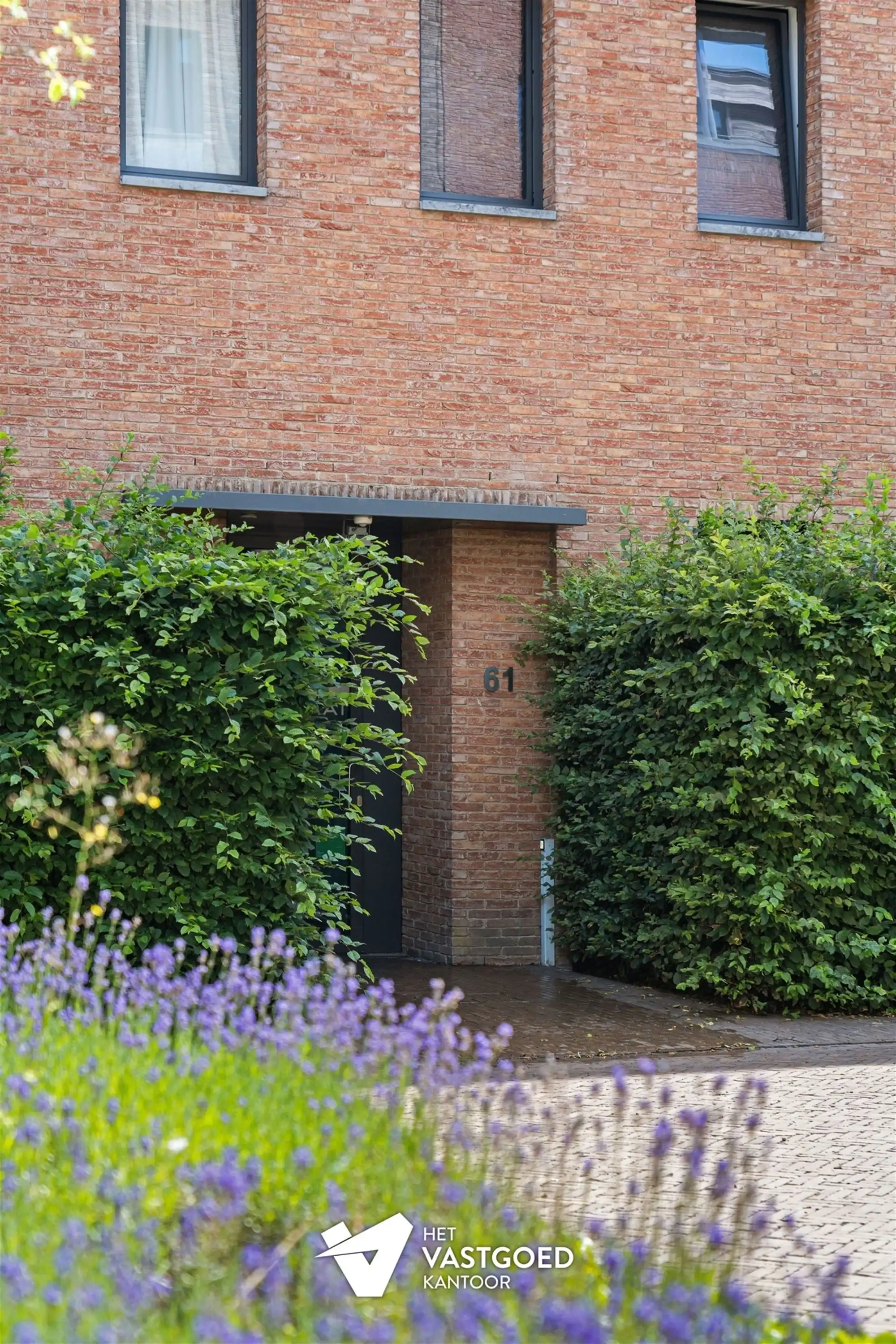 PRACHTIG GELEGEN GELIJKVLOERS APPARTEMENT MET 1 SLAAPKAMER EN ZEER RUIM TERRAS AAN DE KEMPISCHE KAAI TE HASSELT foto 21