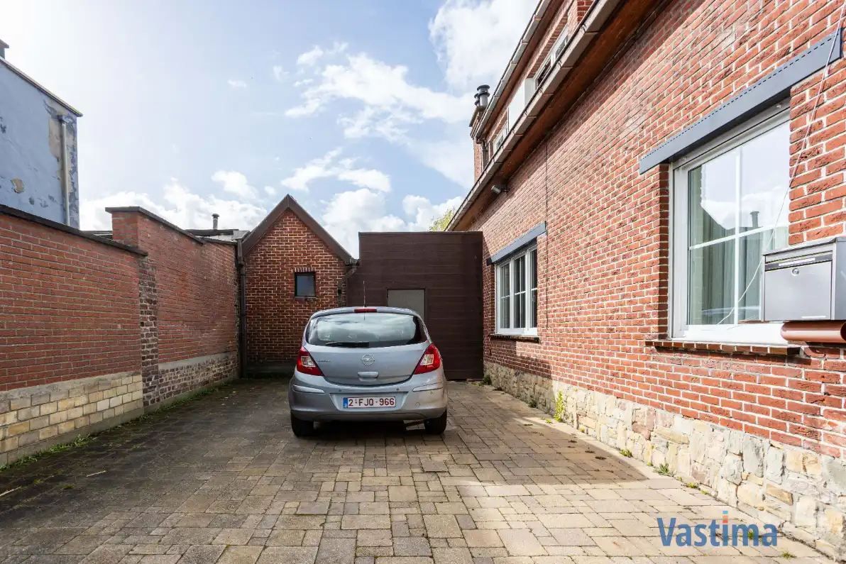 Rustig gelegen gezinswoning met tuin foto 23