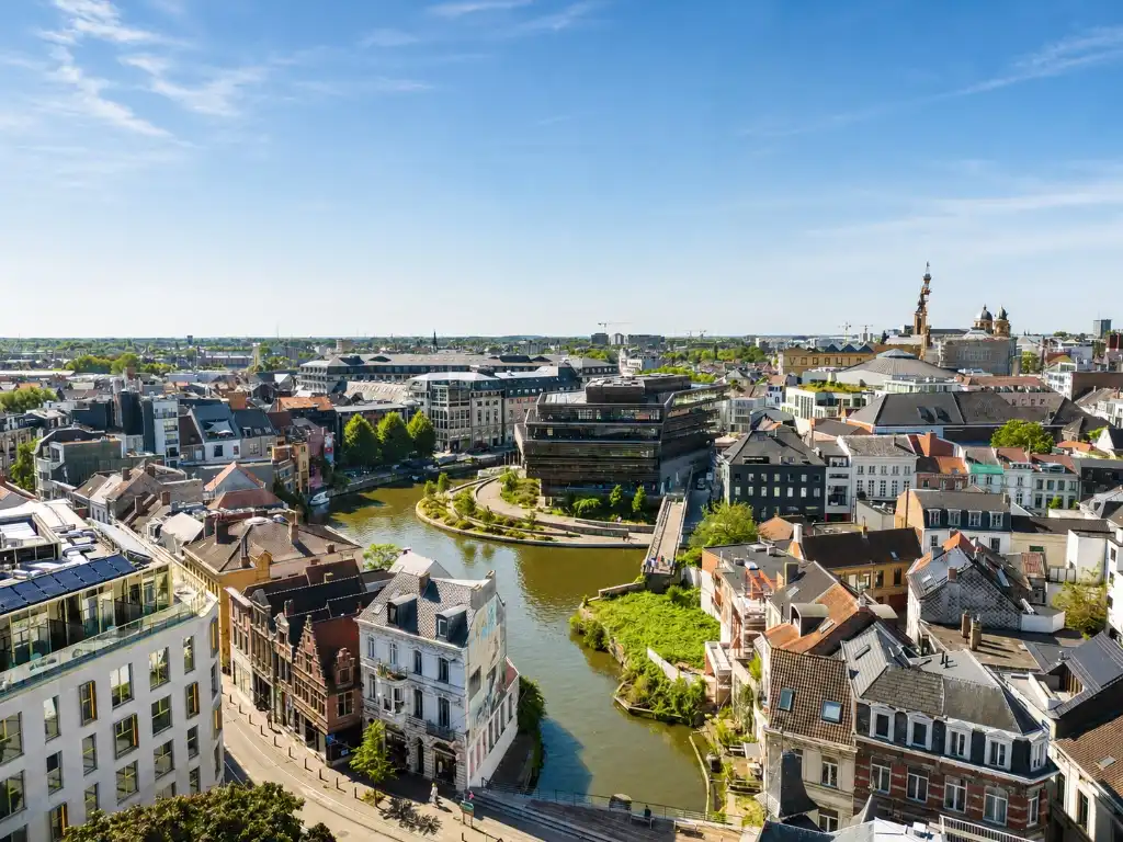 Centrum Gent – Luxueus en lichtrijk 2-slaapkamerappartement met EPC A-score foto 14