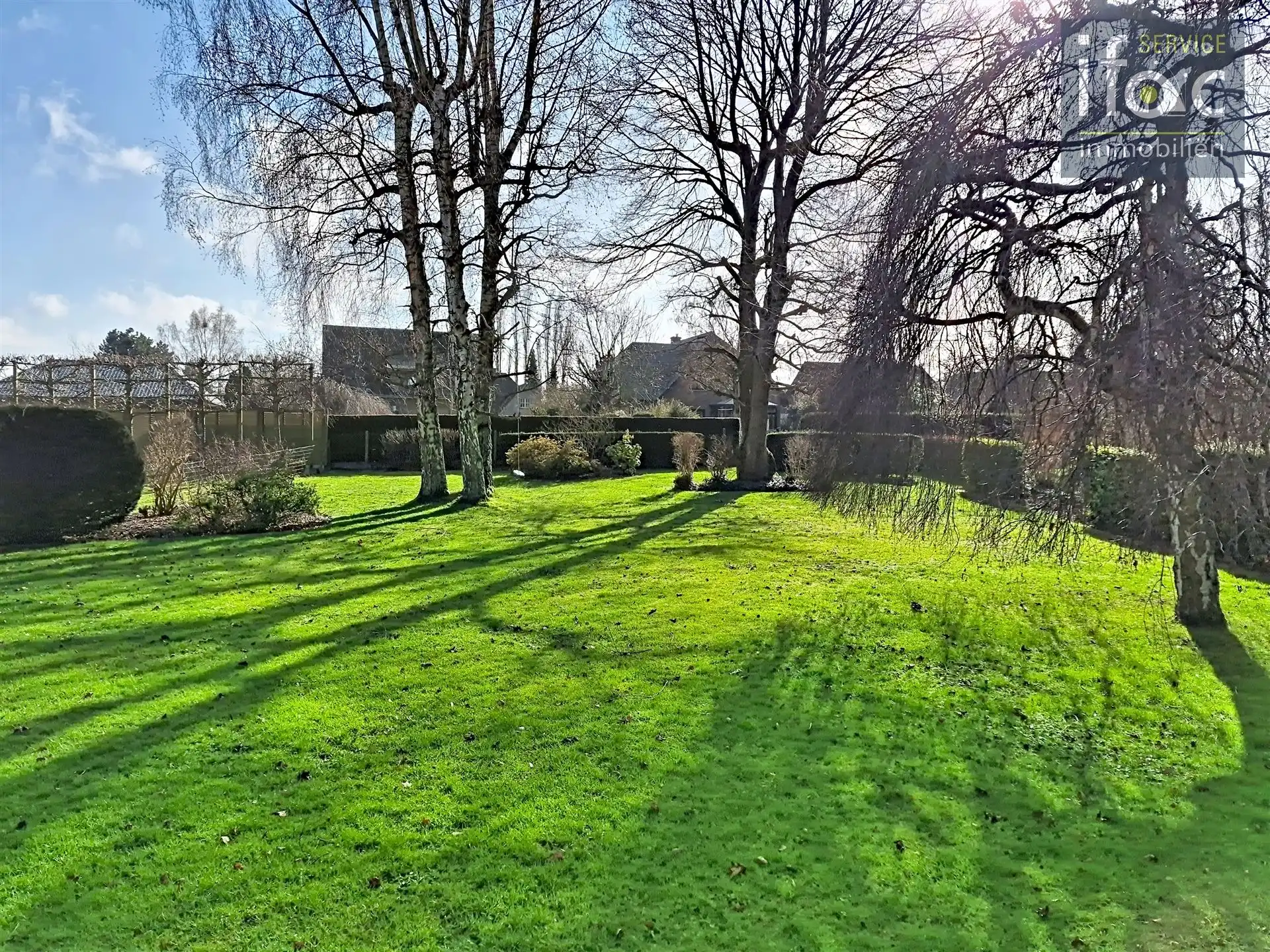 Centraal en rustig gelegen zuid gerichte villa op 11a16ca  foto 18