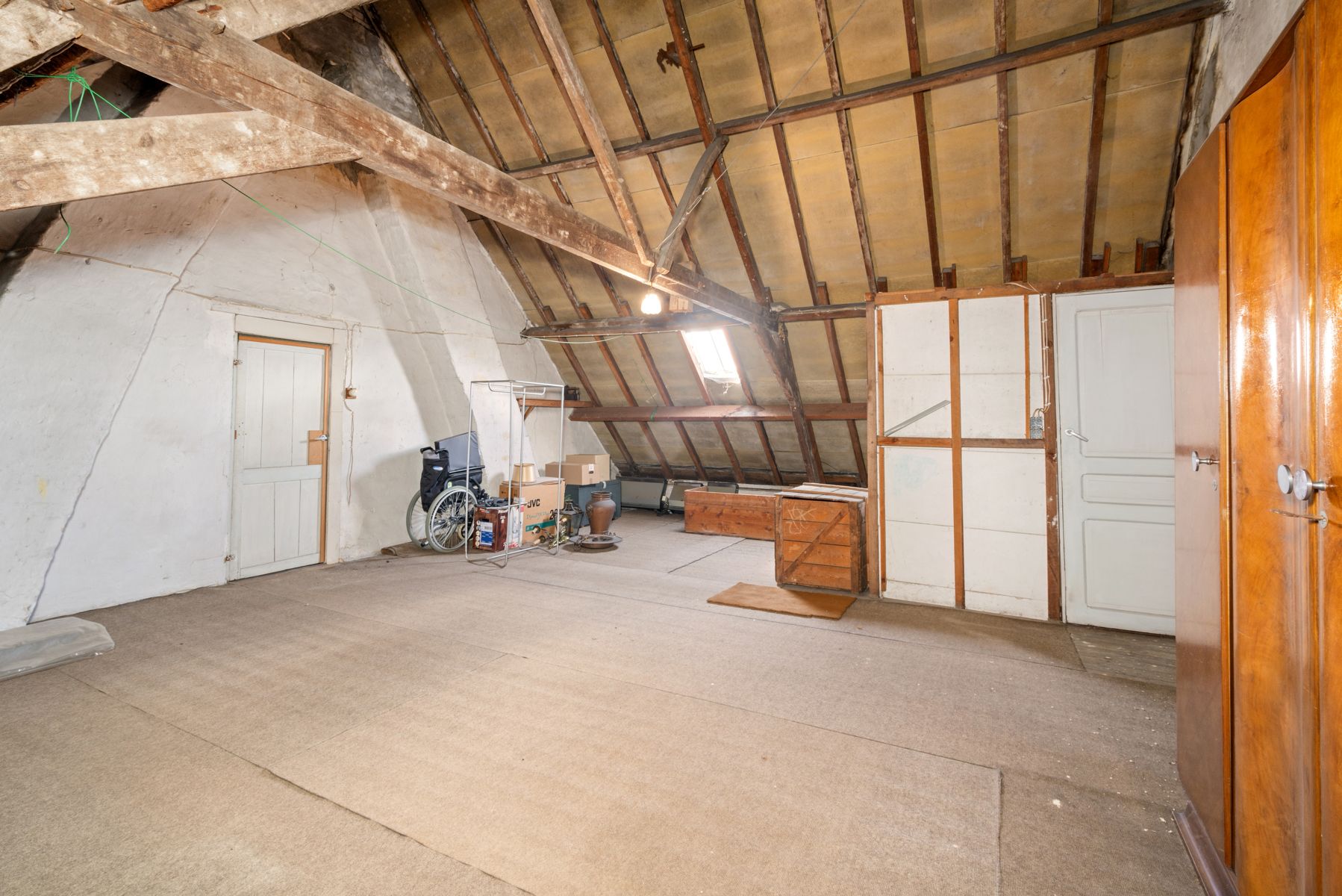 Karaktervolle ruime woning  met bijgebouw/atelier en stadstuin in het centrum foto 16