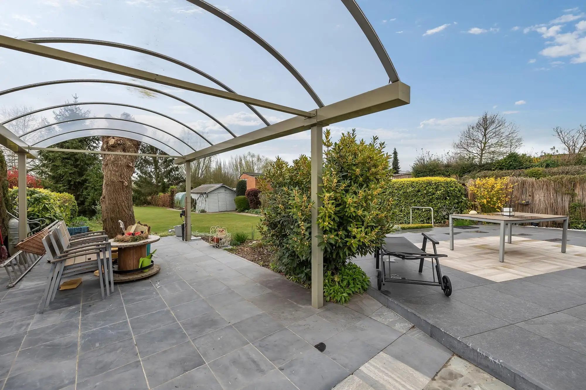 Bungalow met drie slaapkamers in Denderhoutem foto 28