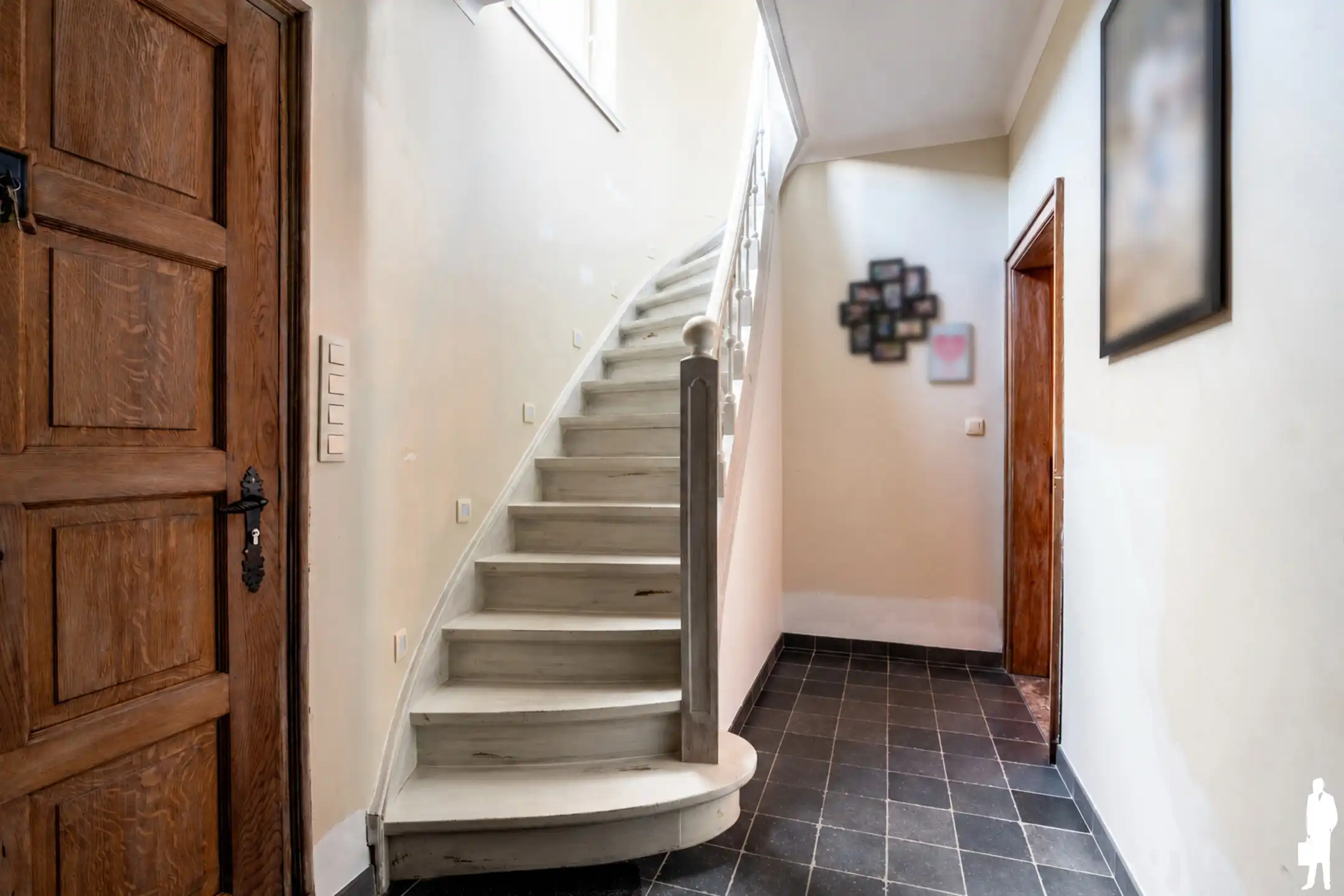Karaktervolle gerenoveerde woning met 4 slaapkamers foto 11