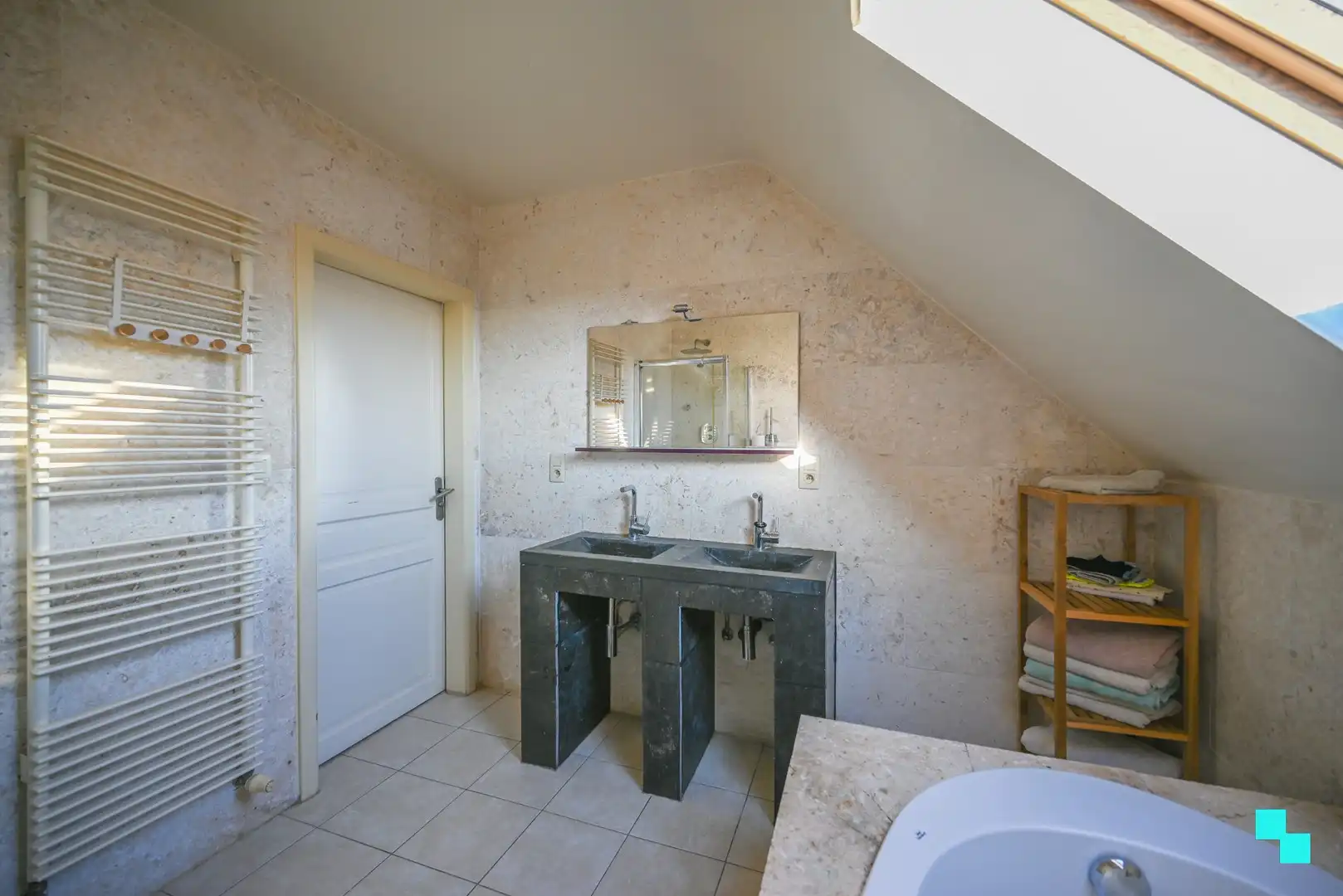 Vrijstaande woning op een afgelegen weg in Desselgem! foto 22