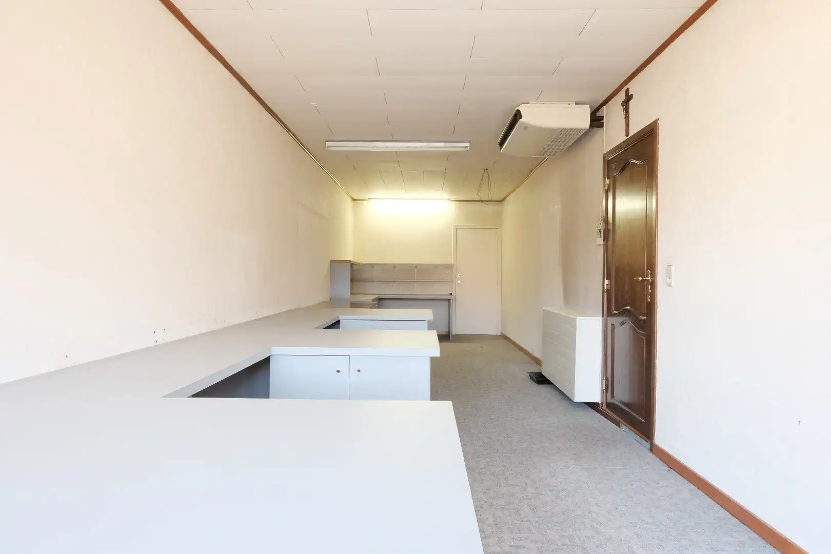 Ruime halfopen woning met 5 slaapkamers, 2 garages en zuidgerichte tuin foto 23