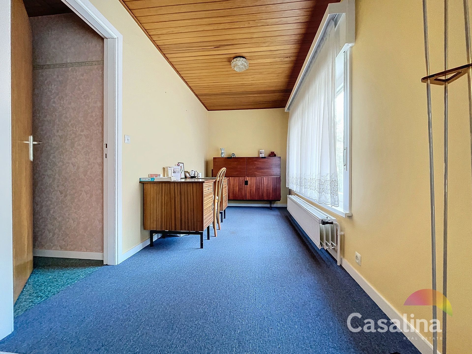 Charmante bungalow met potentieel op toplocatie!  foto 10