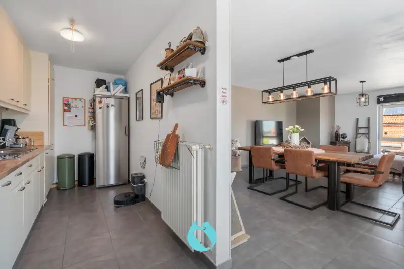 Rustig gelegen tweeslaapkamerappartement te huur in Zelzate foto 4