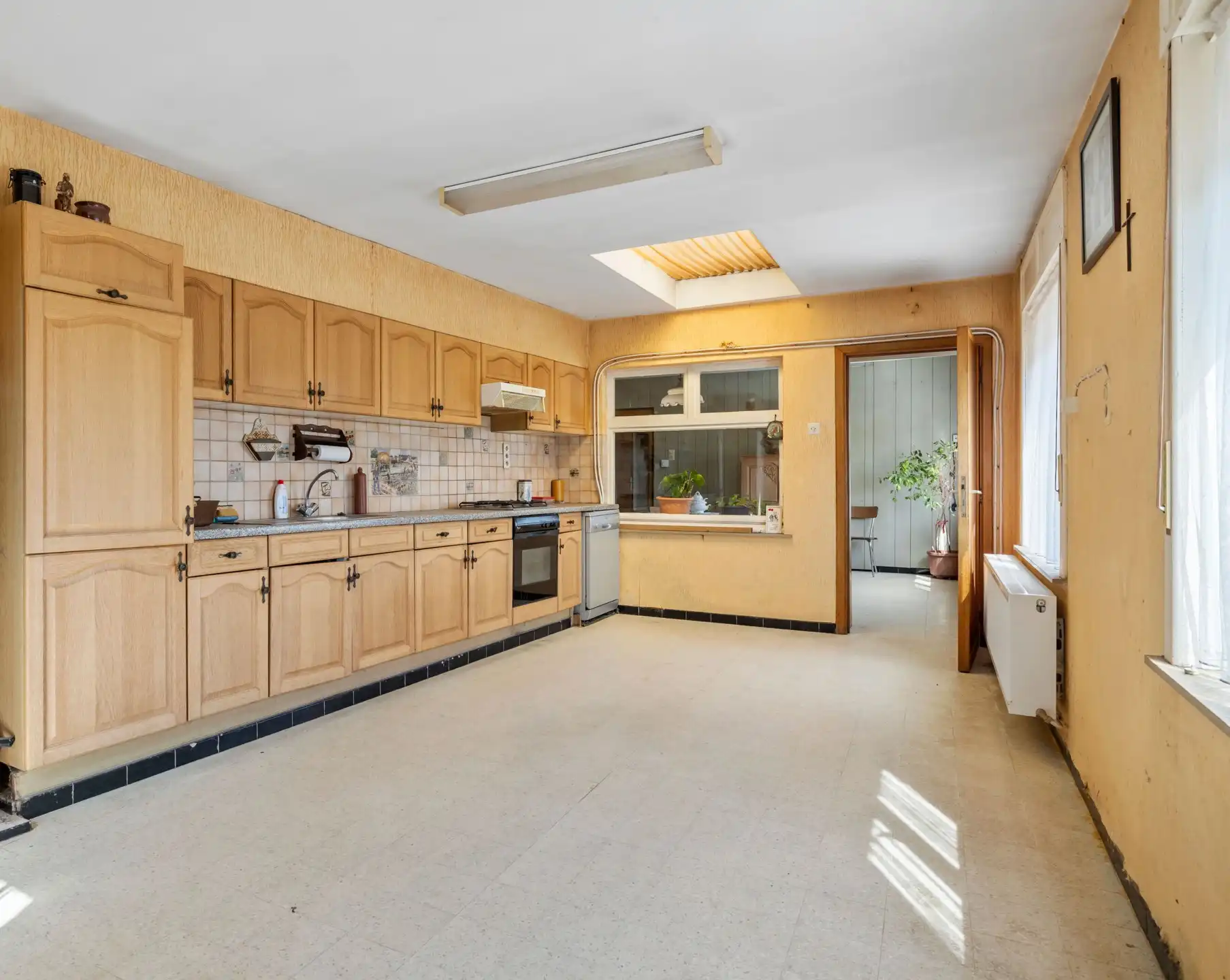 Hoeve met bijgebouwen op  +-75 a foto 9