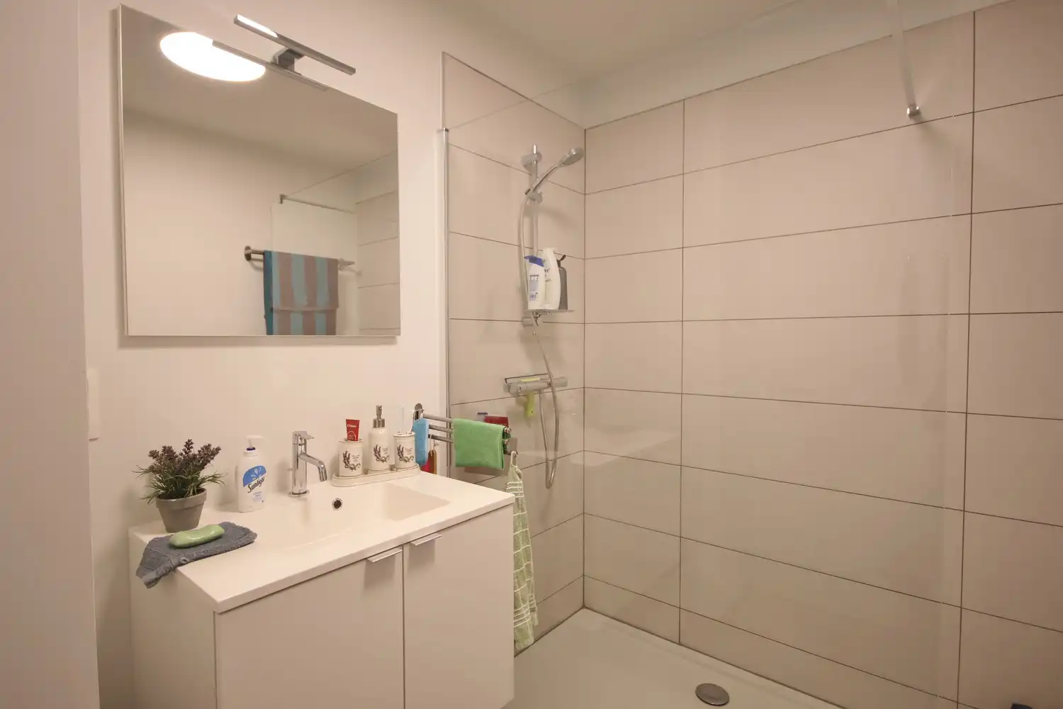 Zeer gunstig gelegen appartement met 2 slaapkamers en 2 terrassen foto 15