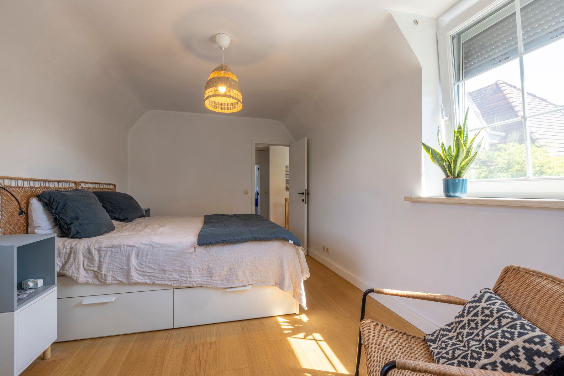 Woning met 3 slaapkamers, tuin en garage te koop! foto 18