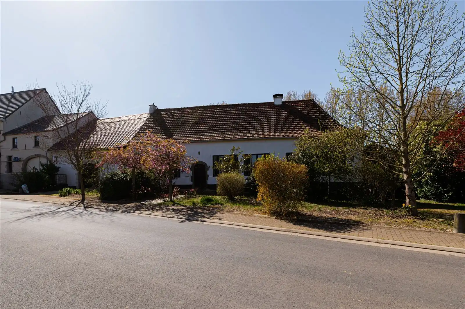 Hoeve met bijgebouw en loods op 18are20- prachtig tuinzicht foto 31