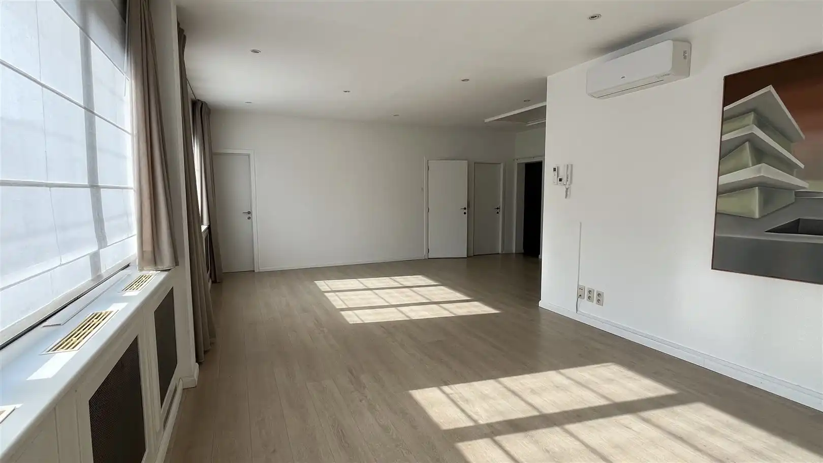 Ruim 2-slaapkamer appartement met gigantisch terras (40m²)! foto 3