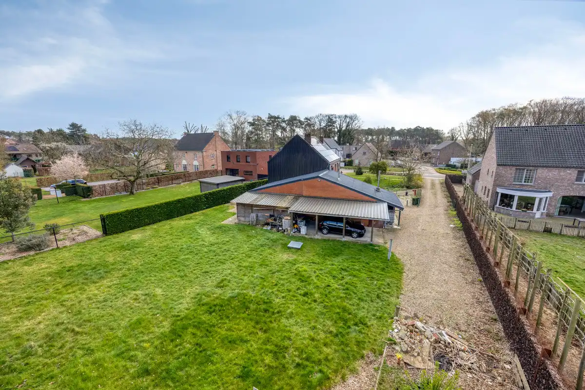 UNIEK BOUWPERCEEL VAN 16A VOOR OB MET AF TE BREKEN WONING TE ZUTENDAAL. foto 3