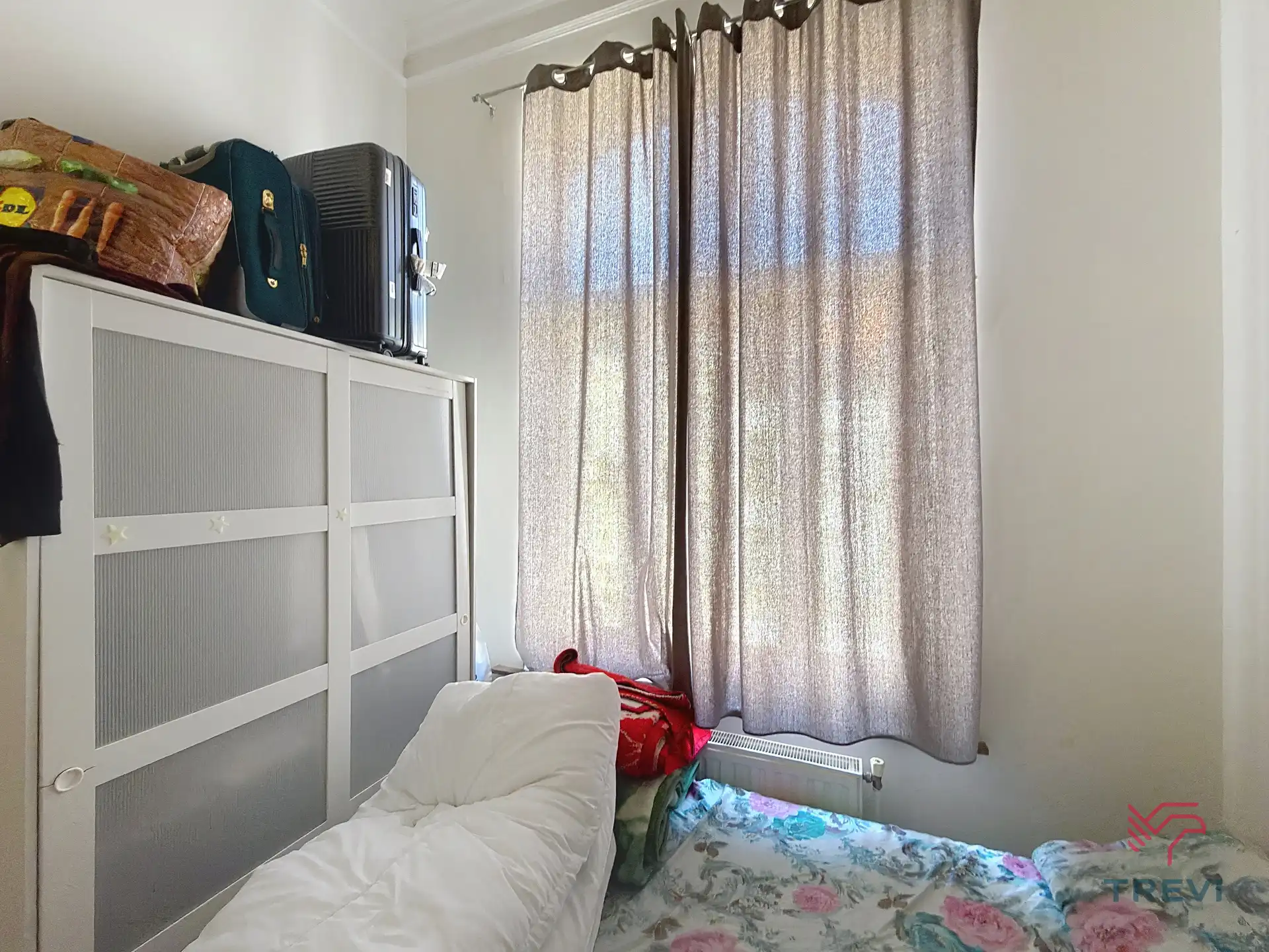 Studio met slaaphoek vlakbij het Flageyplein ! foto 3