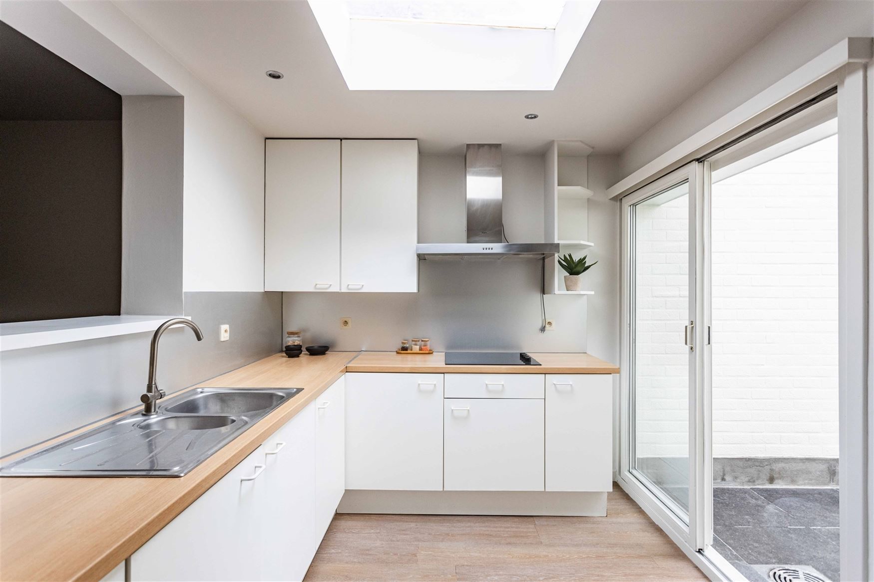 Instapklare gezinswoonst in dorpskern foto 13