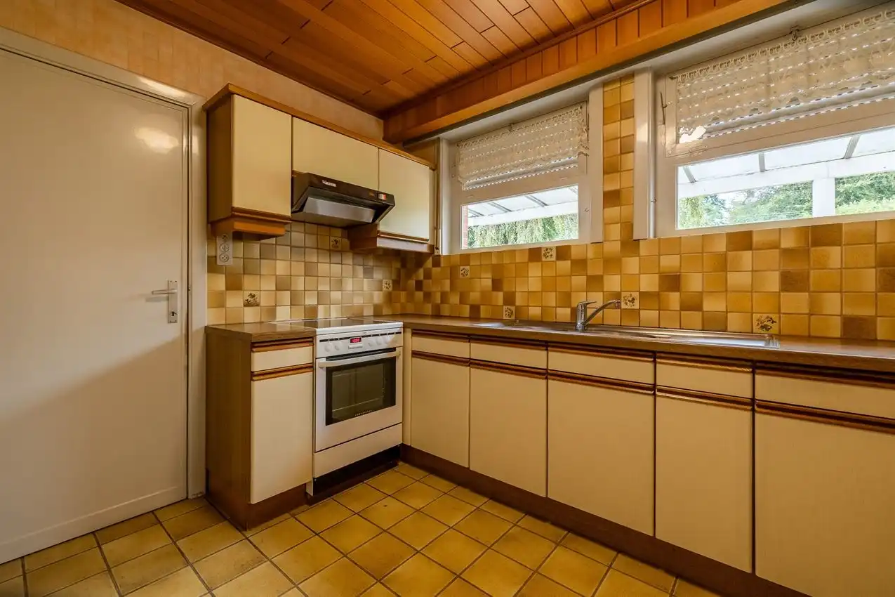 Karaktervolle vrijstaande woning met uitbreidingspotentieel in centrum foto 17