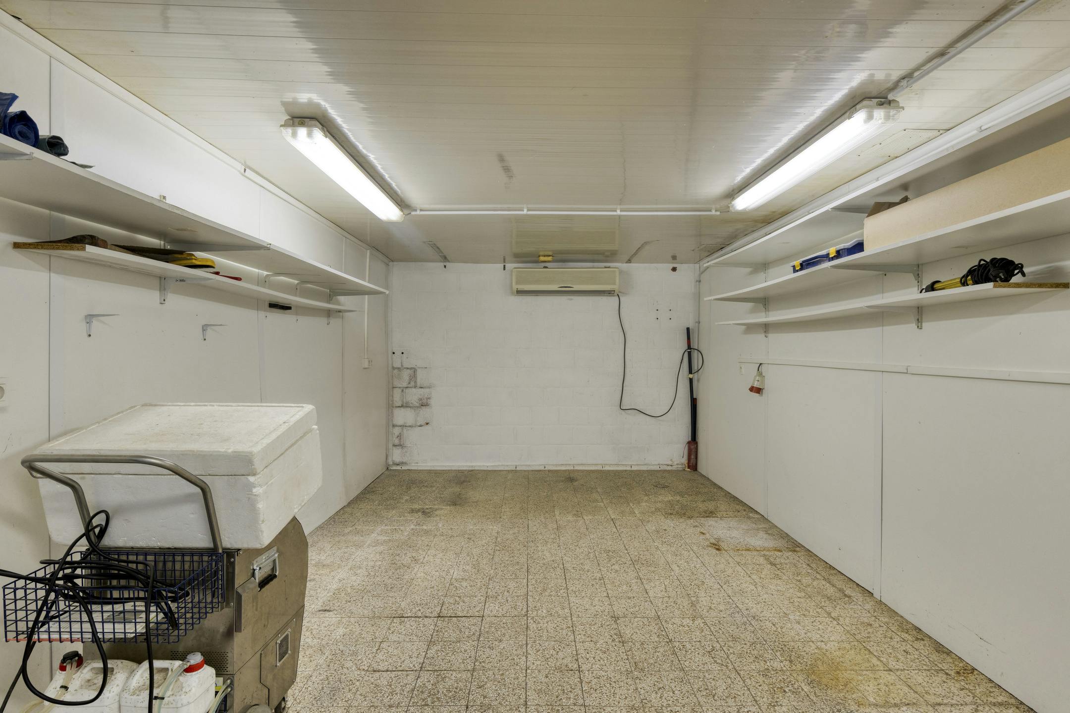 Multifunctioneel huis met 3 kamers te koop in Desselgem foto 9