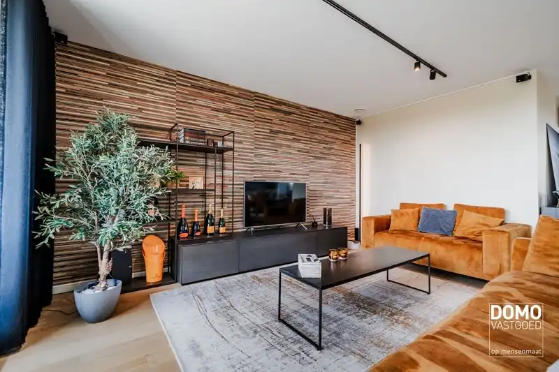 Exclusief appartement met uniek uitzicht te Alken. Inclusief 3 parkeerplaatsen en ruime kelderberging. foto 2