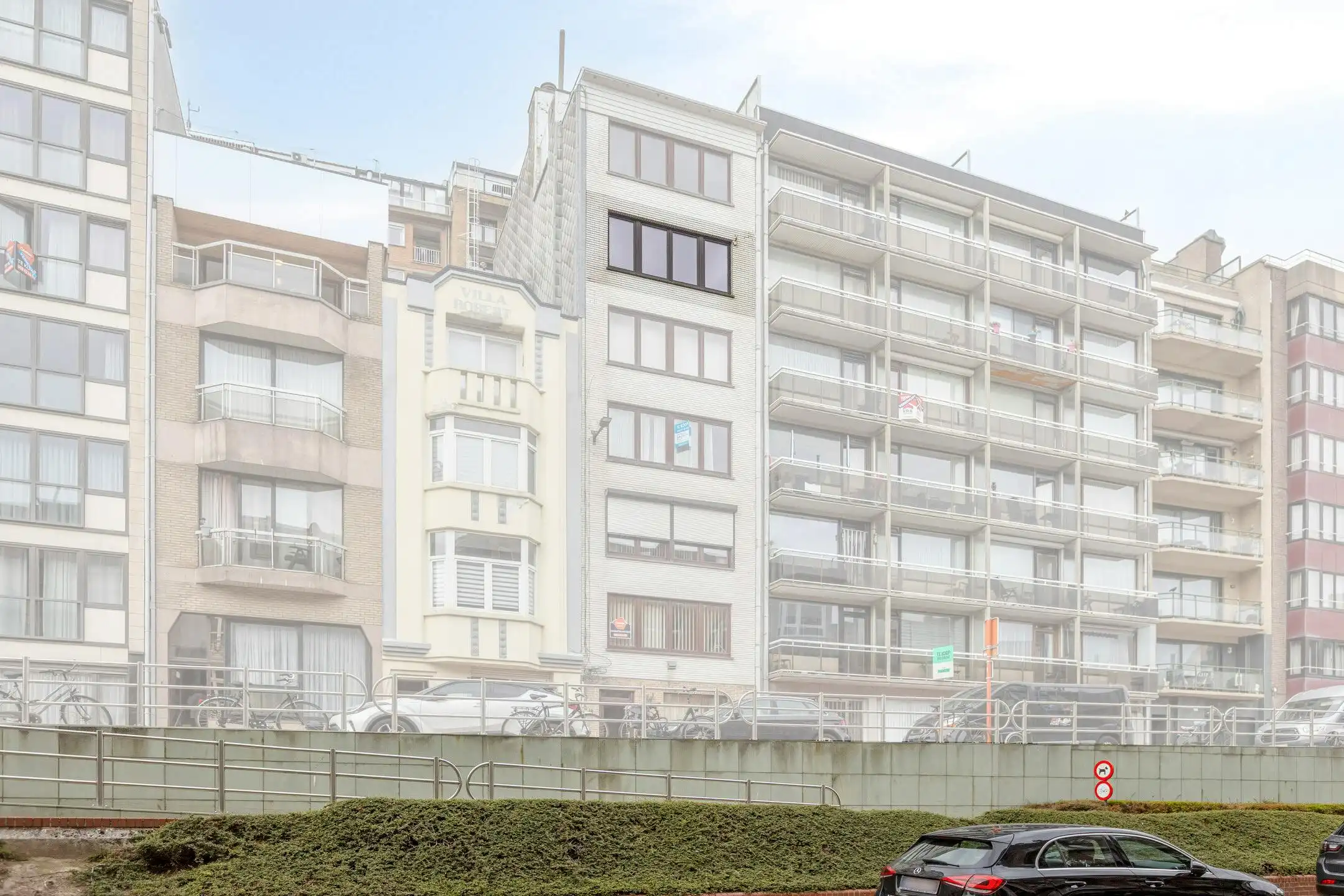 Appartement te koop met twee slaapkamers in Blankenberge foto 3