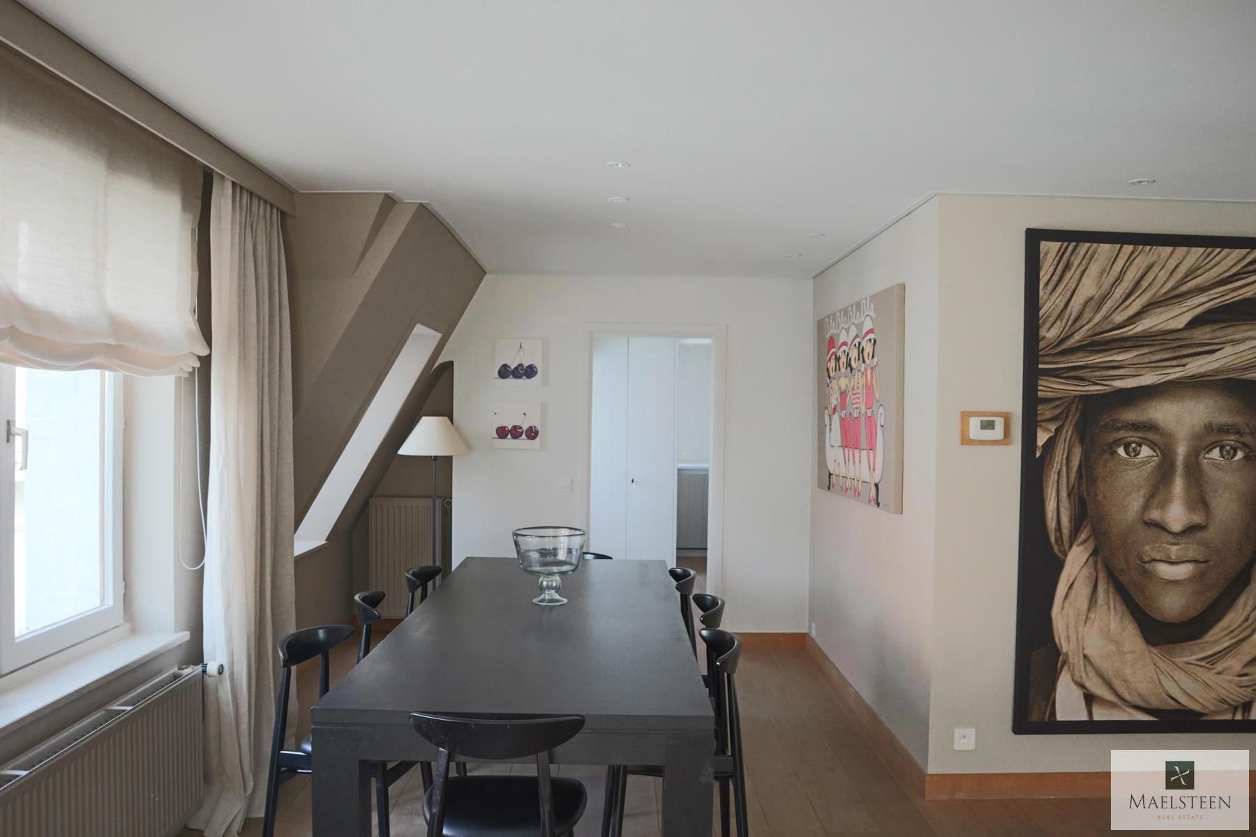 Zeer ruim appartement vlakbij het Albertplein in Het Zoute foto 8