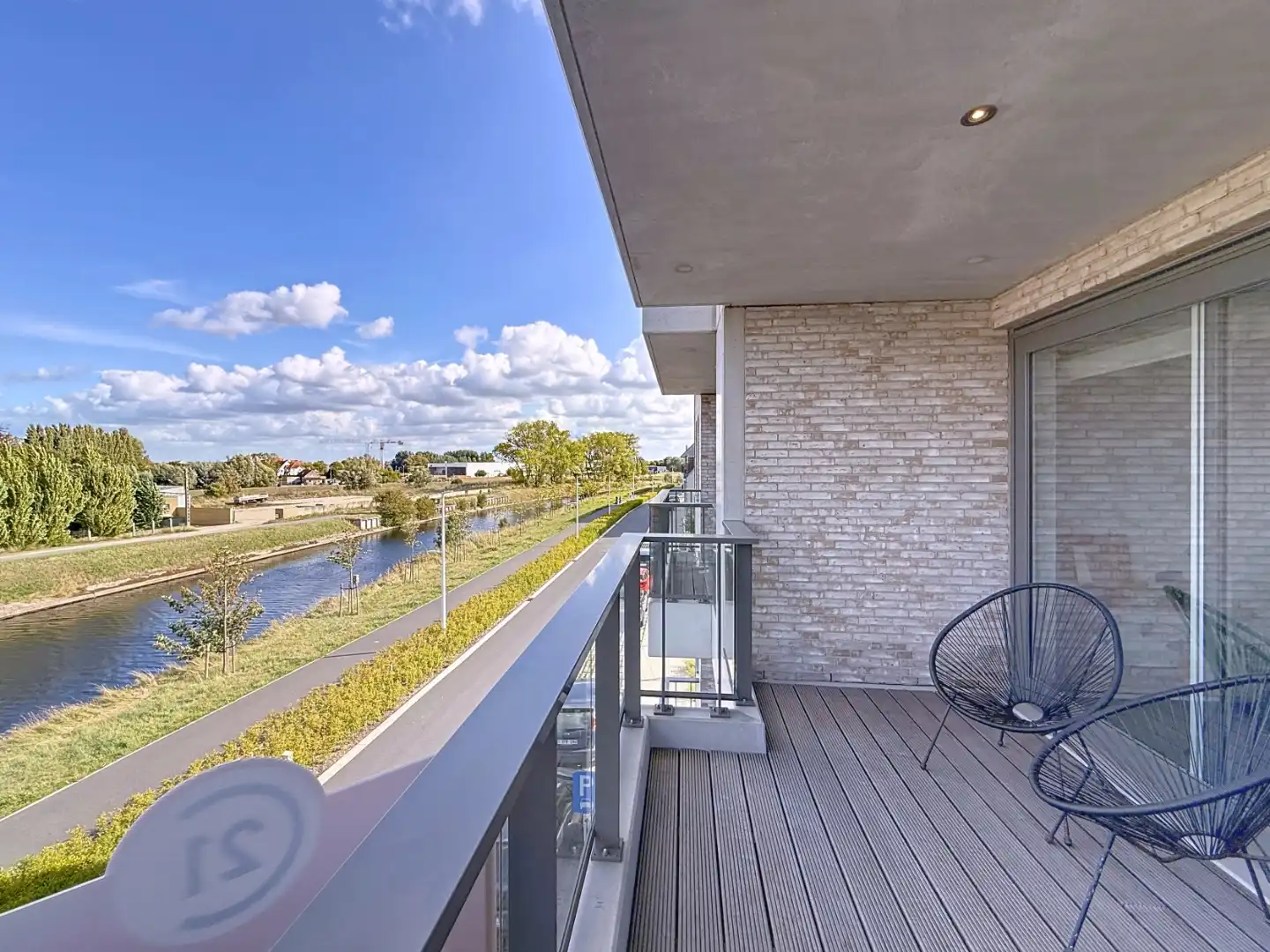 Rustig gelegen hoekappartement gelegen aan het water in Nieuwpoort-stad foto 13