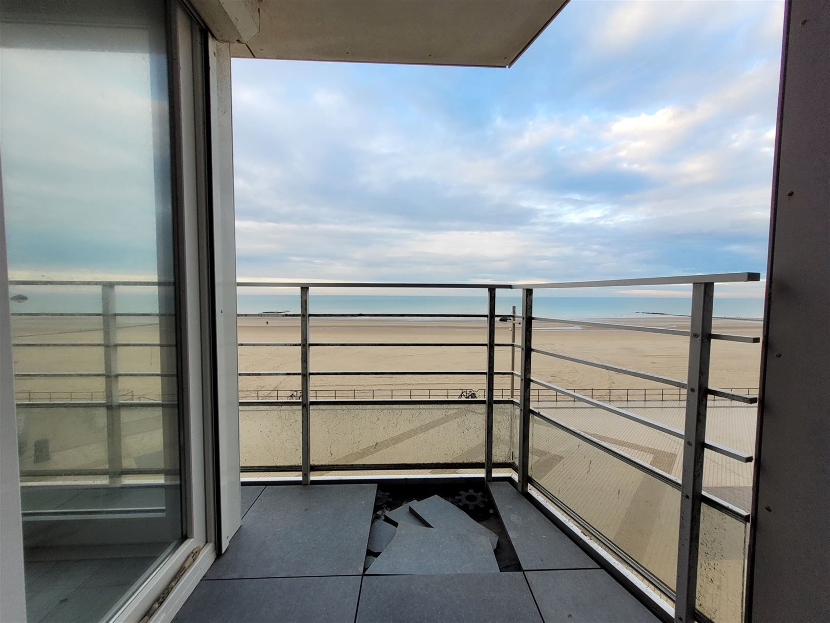 Gemeubeld appartement met zeezicht foto 4