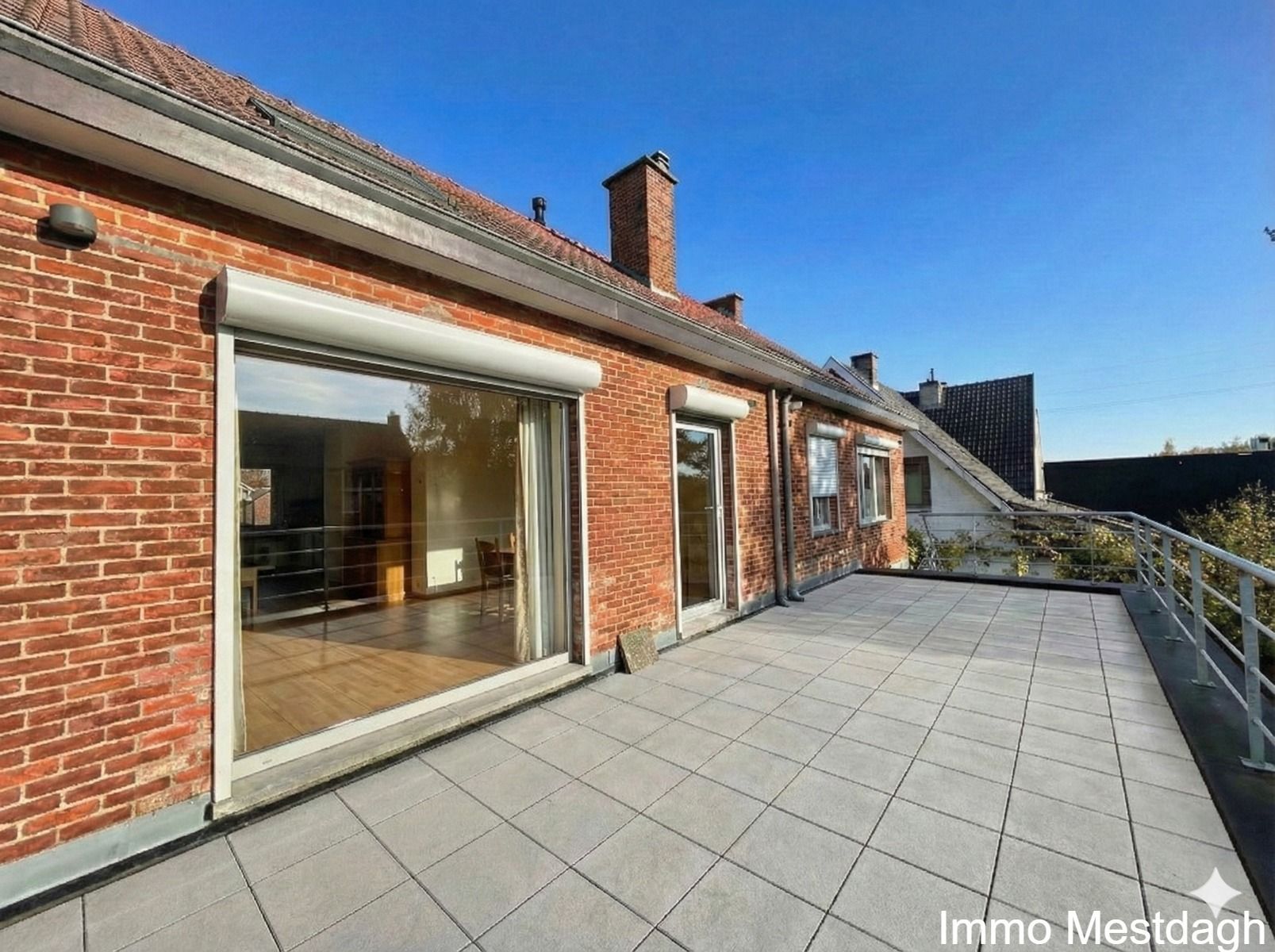 Royaal appartement (117 m²) met tuin, zuidwest-terras en parkings foto 2