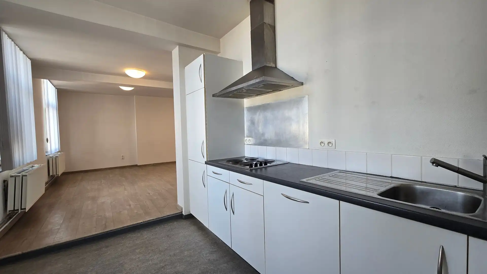 Compleet gerenoveerd appartement met 2 slaapkamers te Meerbeek foto 10