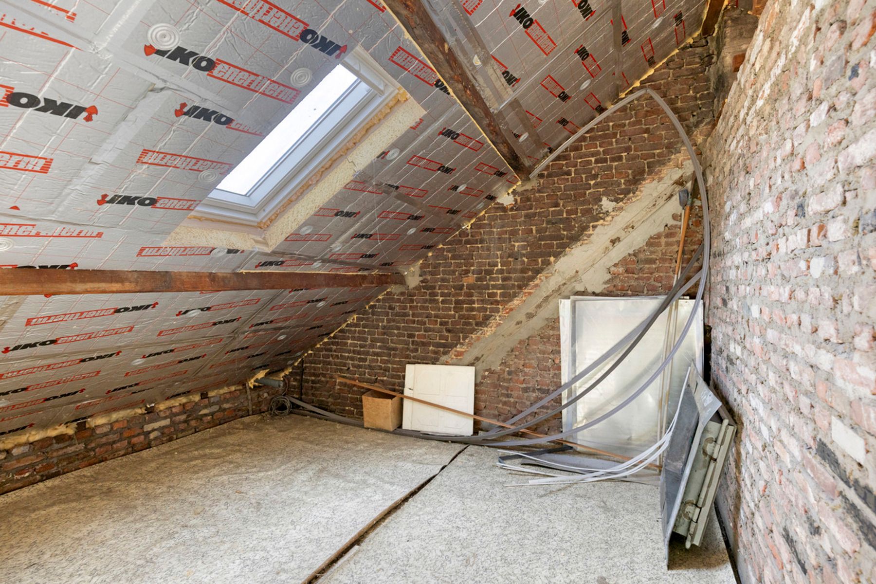 Te renoveren starterswoning  in Mechelen foto 19