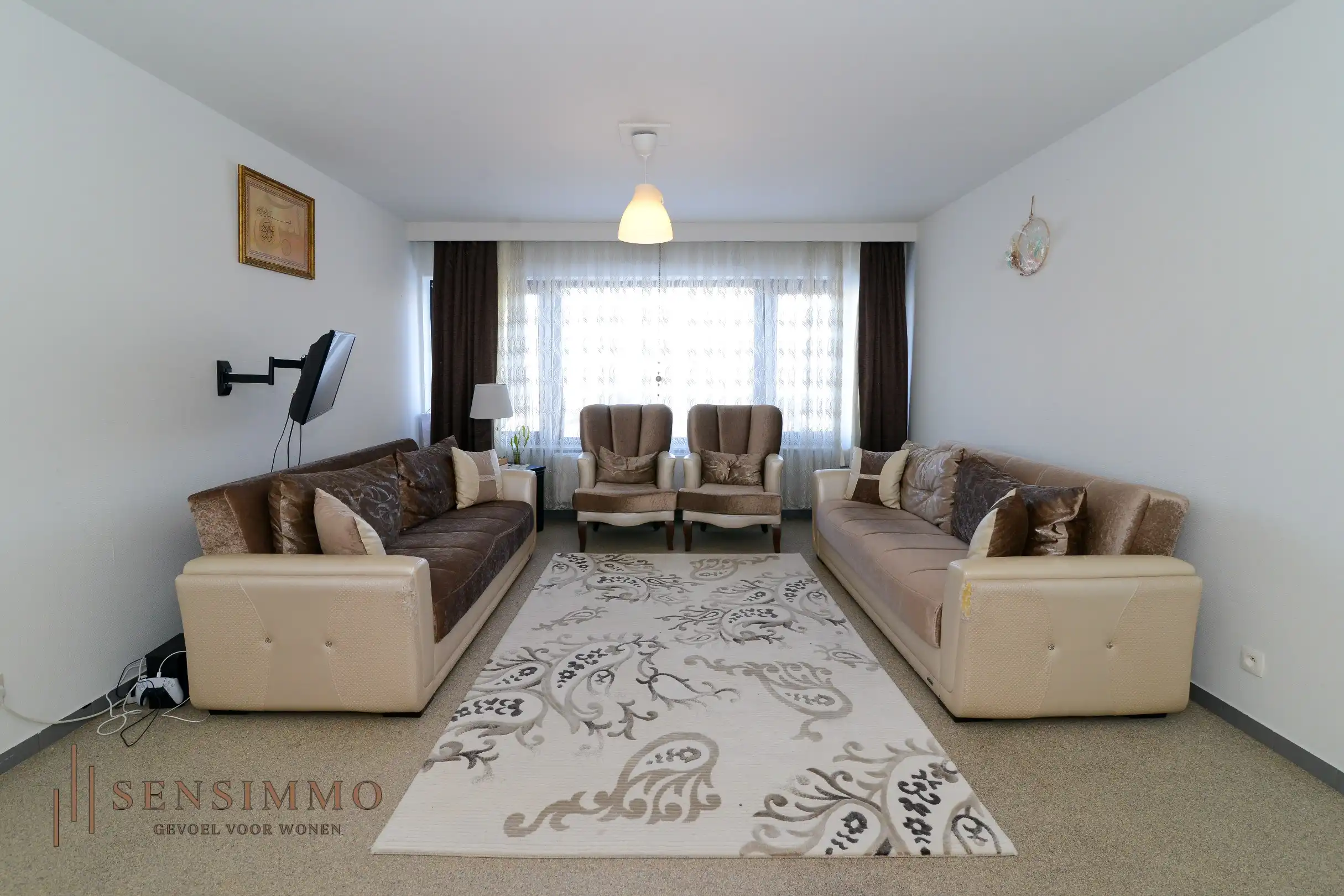 Tweeslaapkamer appartement met parking en kelderberging foto 4