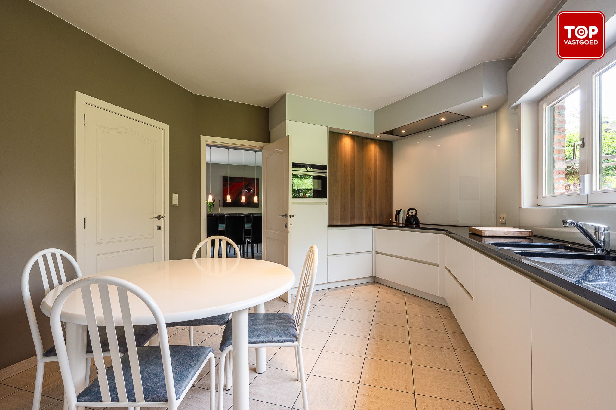 Exclusieve gezinswoning met een prachtige tuin, vijver en bureauruimte in groen Gentbrugge foto 11