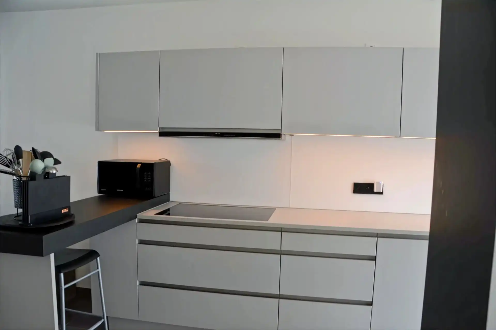 STIJLVOLLE ENERGIEZUINIGE NIEUWBOUWWONING MET 3 SLPK  IN CENTRUM LANAKEN ! foto 6