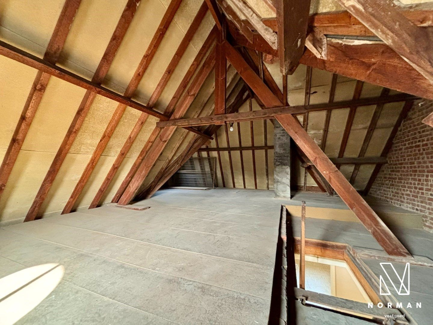 Alleenstaande woning op groot perceel te Deerlijk foto 13