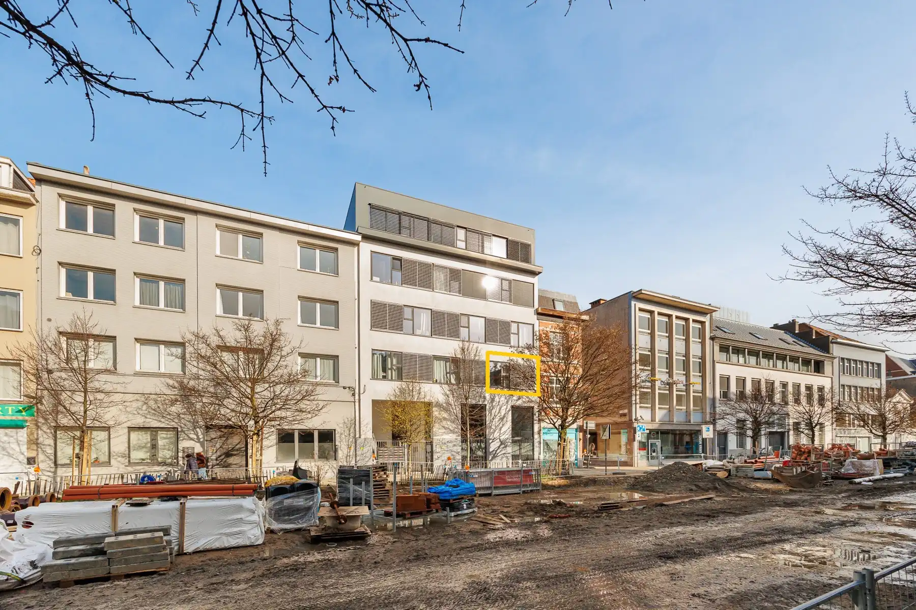 Trendy studentenkamer op toplocatie, een ideale belegging! foto {{pictureIndex}}