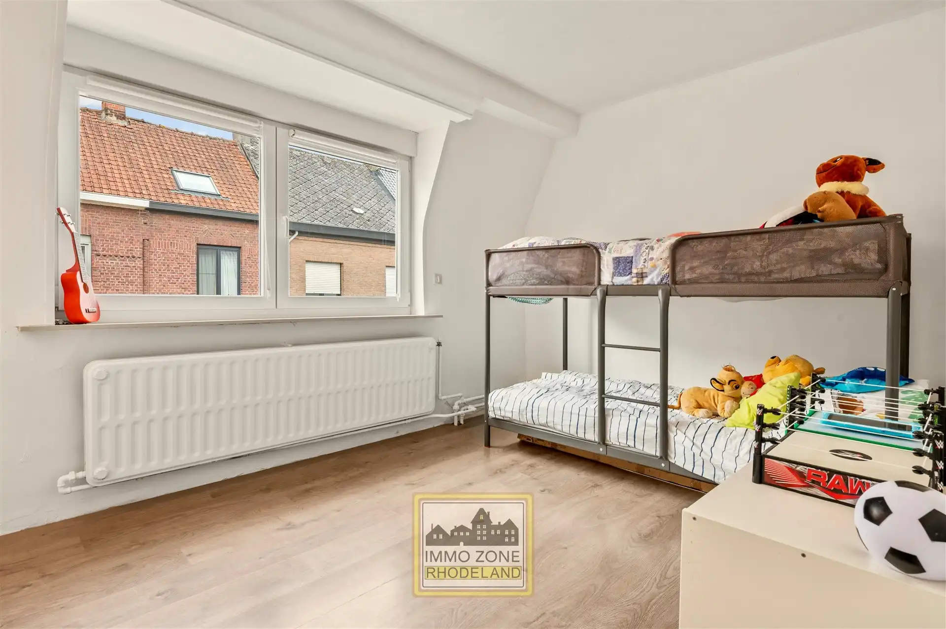 Super leuke en instapklare stadswoning met tuin foto 14