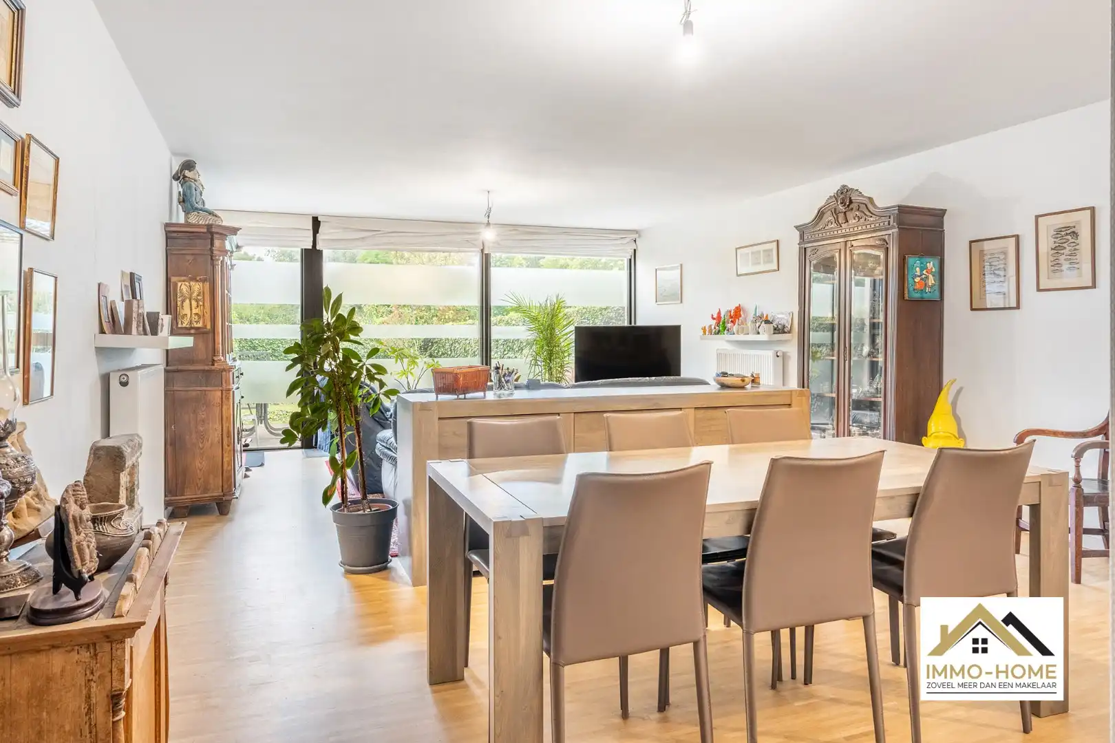 Recent gelijkvloers appartement met tuin en parkeerplaats!  foto 3