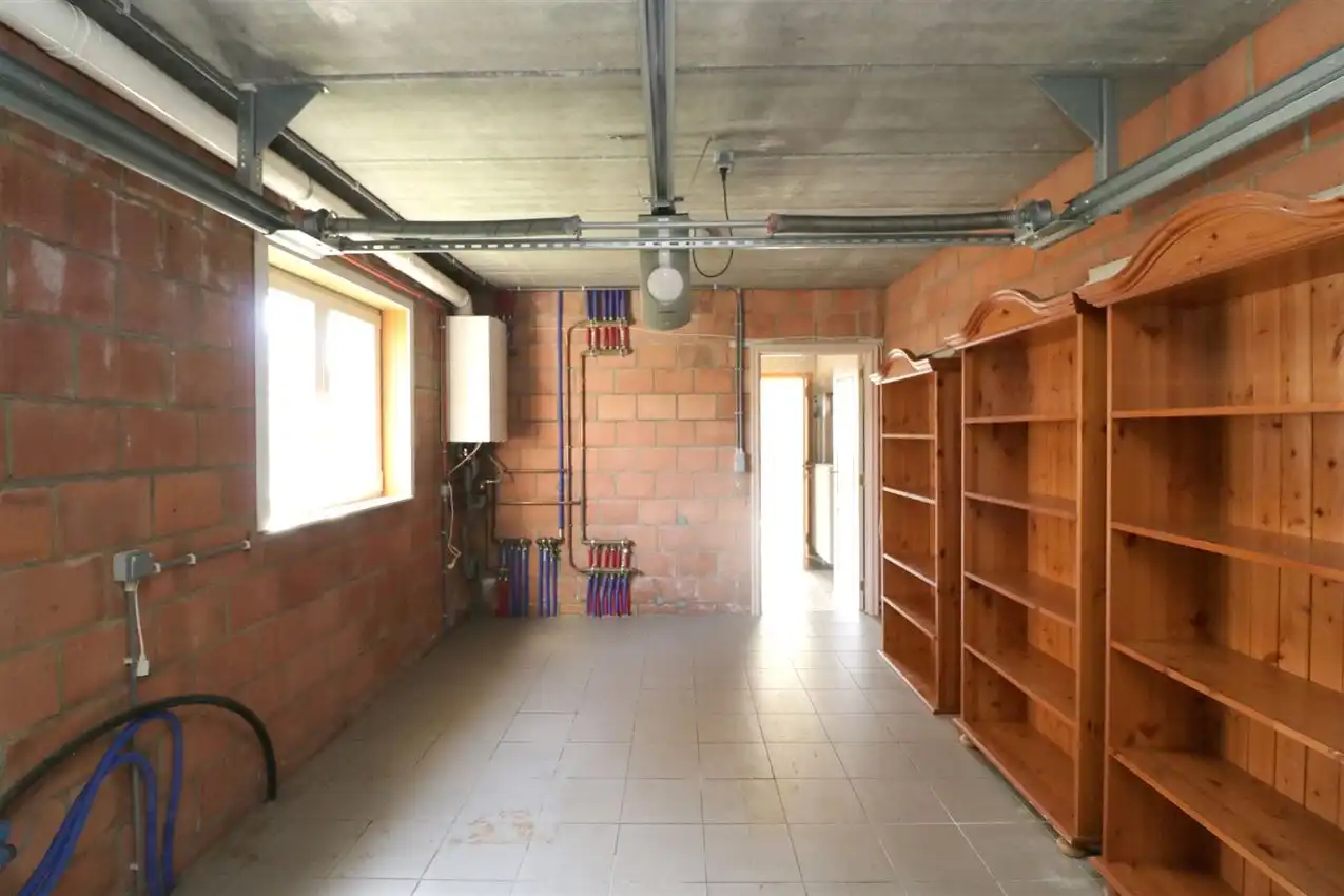 Recente woning met drie slaapkamers en garage op rustige locatie foto 29