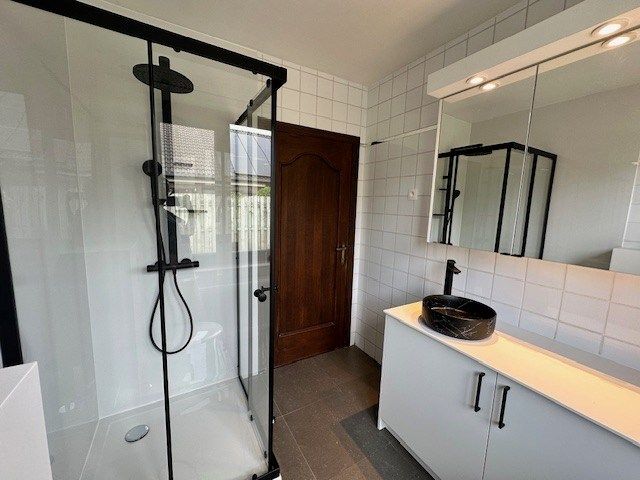 Verzorgde woning met 2 slaapkamers en tuin in Lanklaar. foto 14