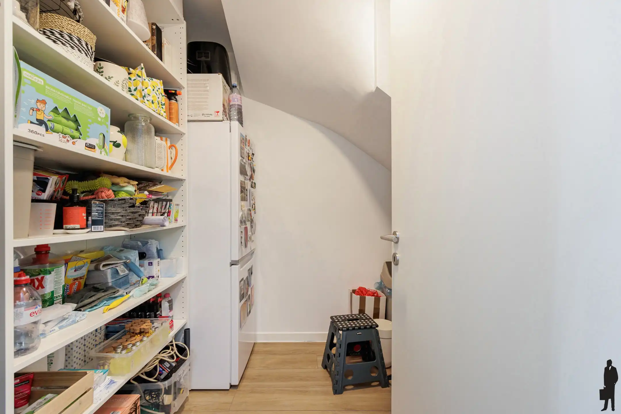 Stijlvolle gezinswoning met 4 slpk & garage in Melsele foto 8